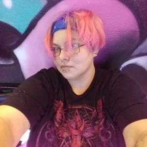 Meet your Posher, Pamela